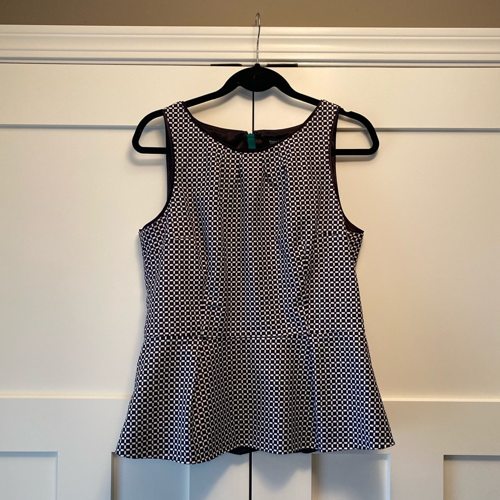 New never worn WHBM top size 12